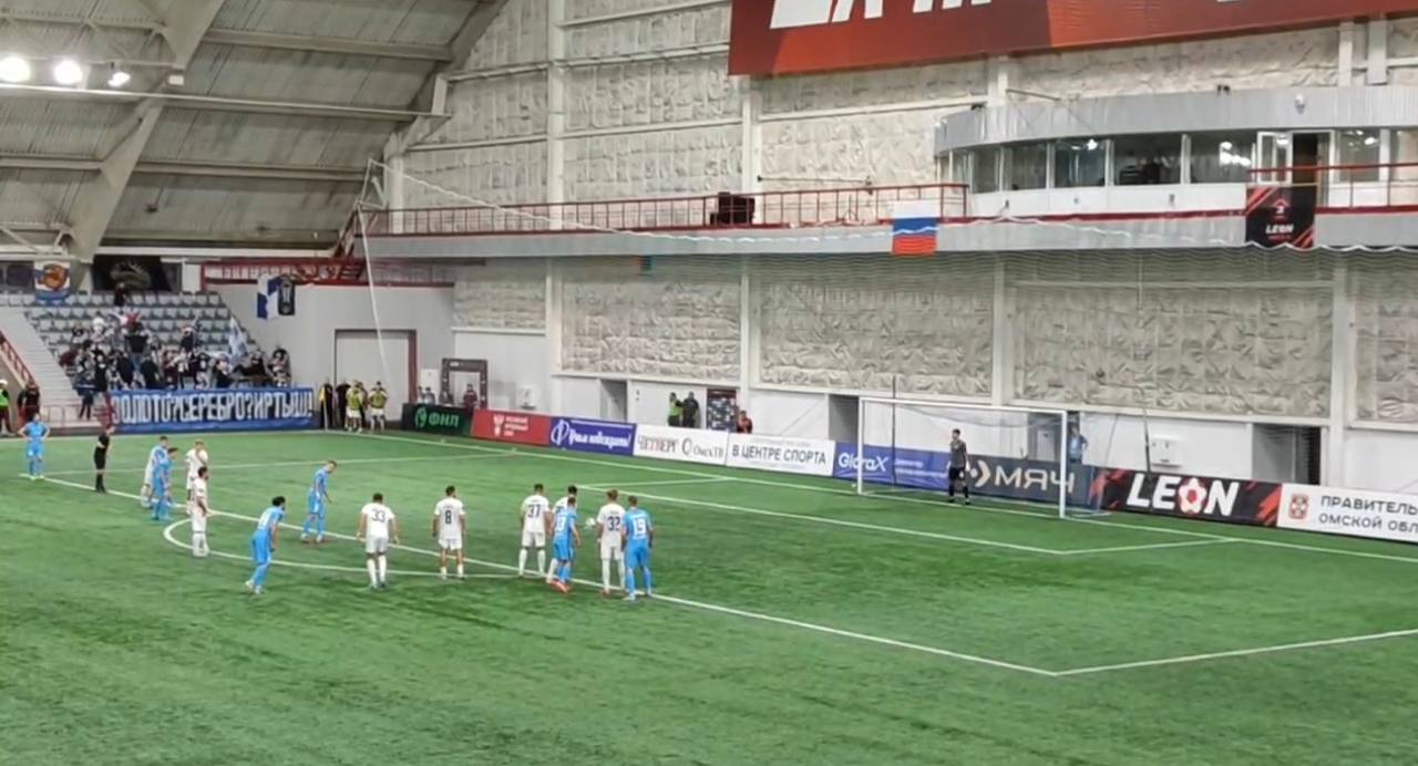 Омский футбольный клуб выходит в Золото второй лиги Сегодня напряженный матч с ФК Калуга завершился со счетом 1 1 Гол в активе омской команды забил Роман Янушковский благодаря чему ФК Иртыш гарантировал себе выход в Золото второй лиги Написать в редакцию Читать Вести Омск в МАХ
