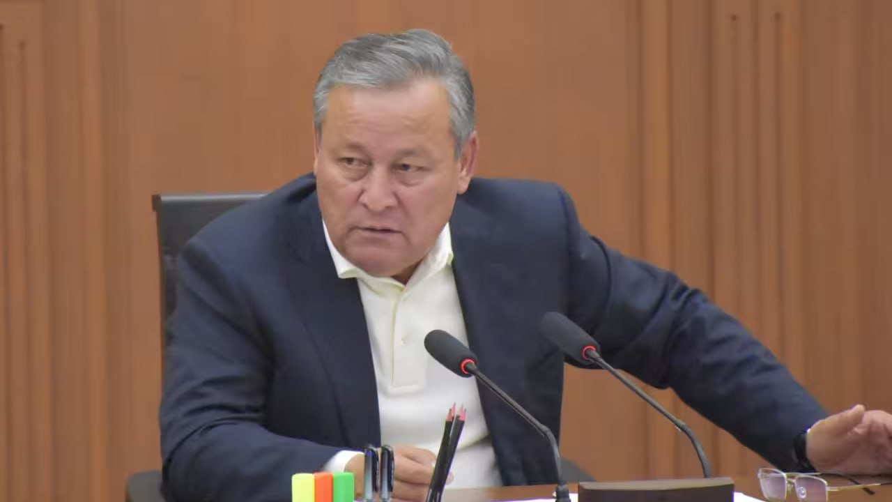 Хоким Андижанской области 5 ноября подписал постановление о запуске отопительного сезона с 1 ноября Официальной датой начала отопительного сезона в постановлении хокима области указано 1 ноября однако документ о его запуске был подписан только 5 ноября uznews uz ru news 104672 uznews