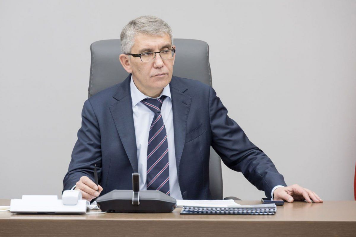 В Тульской области усилят меры безопасности В Тульской области усилят меры безопасности. Об этом сообщил губернатор региона Дмитрий Миляев. Соответствующие решение было принято в ходе заседания оперативного штаба. ↗ Прислать новость Подписаться