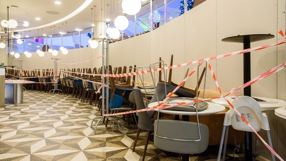 В Петербурге Приостановка Работы Нарушителей В последние годы в Петербурге значительно увеличилось количество протоколов об административных правонарушениях что привело к частичной приостановке деятельности ряда компаний К 2025 году число таких протоколов возросло до 77 из них 52 постановления судов были выполнены Среди главных нарушений ведущих к судебным постановлениям нарушение санитарных норм общественного питания и требований к организации обучения Например закрытие детского лагеря Военмех из за выявления туберкулёза и временная остановка деятельности столовой колледжа Звёздный Петербург Суд Нарушения Бизнес Piter News 24 Подписаться