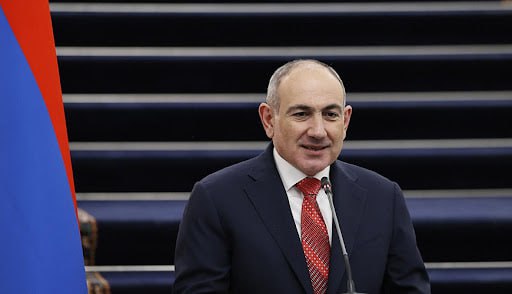 Пашинян в третий раз за лето выходит в отпуск  Об этом сообщают армянские СМИ со ссылкой на пресс-секретаря премьера Назели Багдасарян.  По ее словам, он будет находиться в отпуске с 12 по 15 августа включительно.  Отметим, что ранее он находился в отпуске с 18 по 23 июля, во второй раз он решил выйти в отпуск с 28 июля по 15 августа. Но из-за визита в США он прервал свой отпуск.