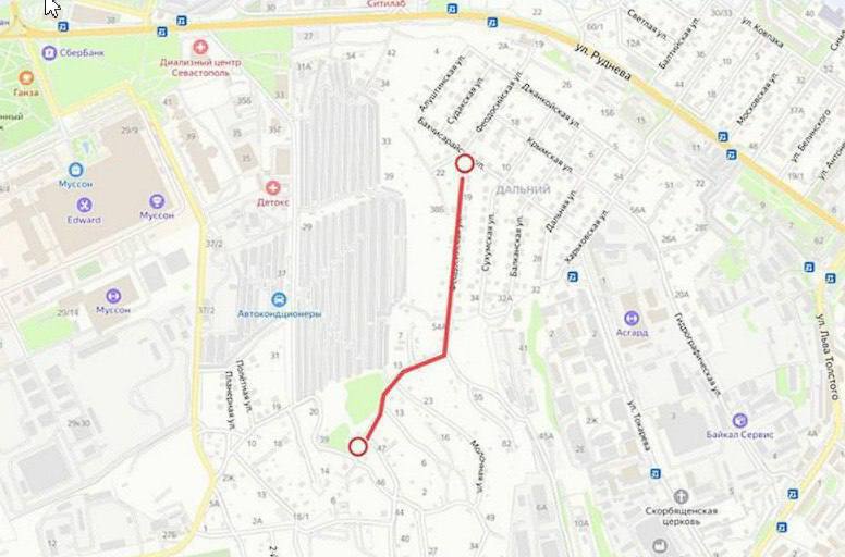 В Севастополе ограничат движение на участке дороги от дома № 13 по ул. Феодосийской до дома № 50А по ул. Колодезной. Мера будет действовать с 7 июля по 20 ноября в связи с дорожными работами. Проезд разрешён только спецтранспорту, экстренным службам, а также жителям и работникам этого района. Подслушано Севастополь