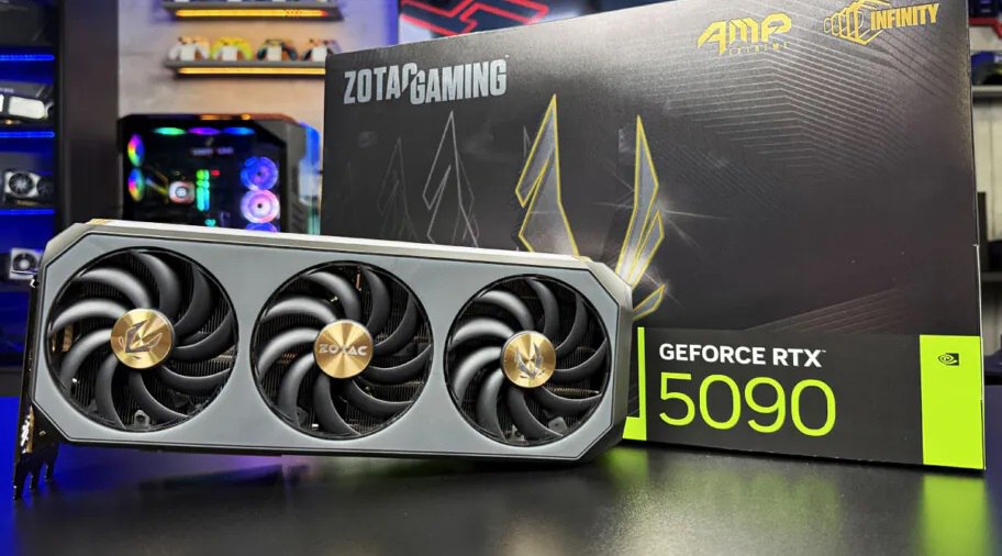 Во время игры в Battlefield 6 у пользователя загорелась видеокарта ZOTAC GeForce RTX 5090 Amp Кратко: Владелец флагманской видеокарты ZOTAC RTX 5090 Amp Extreme Infinity сообщил о возгорании карты во время игры в Battlefield 6. Плата сгорела, вызвав пожар, который затронул и другие комплектующие системы. Основной проблемой, по предварительной оценке, является отсутствие активного охлаждения VRM-модулей памяти, но точная причина возгорания пока неизвестна и карта отправлена производителю на экспертизу. ZOTAC пока не прокомментировал инцидент. Полная версия