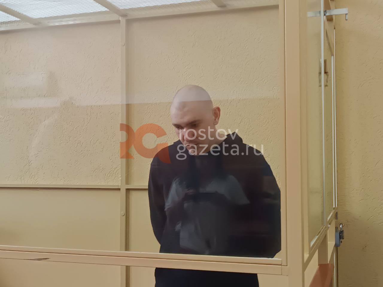 Руслану Шингирею который в прошлом году изнасиловал и убил девочку в станице Ольгинской дали пожизненный срок в колонии особого режима Убийца извинился перед родителями погибшей заявил что с приговором согласен и обжаловать его не будет Подписаться Прислать нам новость