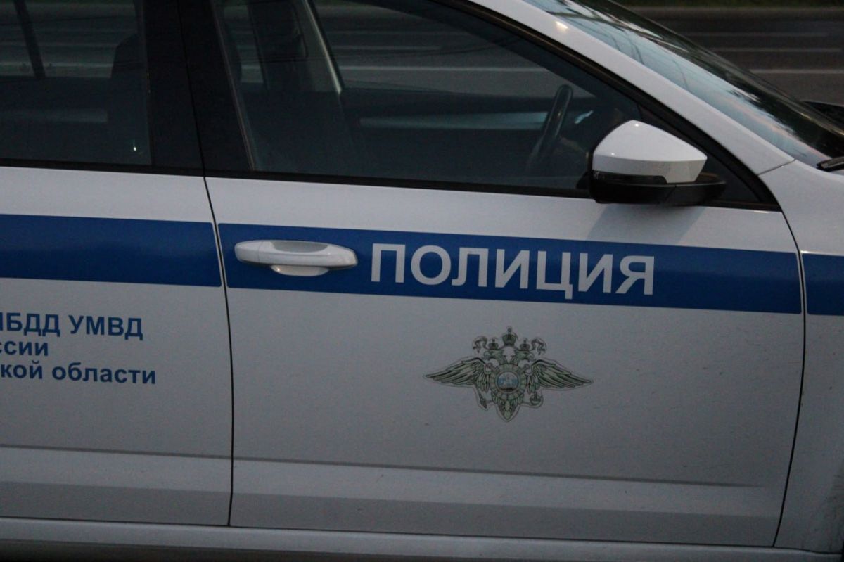 В Наволоках обнаружен труп мужчины в его квартире В настоящее время полиция проводит расследование, чтобы выяснить обстоятельства трагедии. ↗ Прислать новость Подписаться