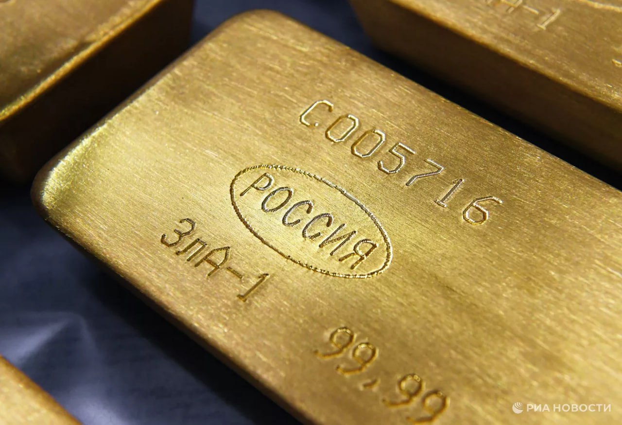 Россия возобновила поставки золота в Индию экспортировав крупнейшую с 2021 года партию драгоценного металла выяснило РИА Новости В августе индийские компании ввезли из России золота на 23 4 млн Последний раз поставки были в декабре однако всего на 340 тыс А до этого четыре года назад в сентябре 2021 года на 95 млн Подписаться на РИА Новости экономика Все наши каналы