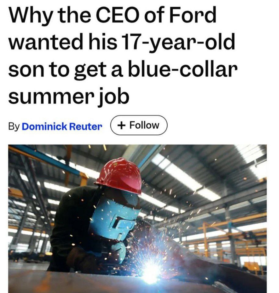 Гендиректор Ford устроил своего 17 летнего сына на работу сварщиком Парень все лето трудился на заводе поскольку его отец считает что стране не хватает людей которые способны помочь когда что то идёт не так Речь идёт о всех синих воротничках механиках сварщиках строителях сантехниках и так далее Сам глава Ford за прошлый год заработал почти 25 миллионов nedvizhna