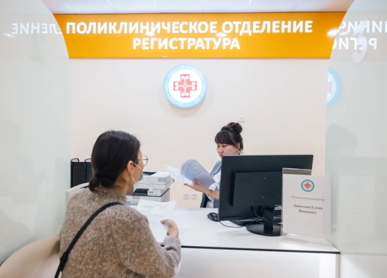 В Онкоцентре Якутии провели более 50 тысяч исследований В прошлом году в новом Онкоцентре Якутии проведено около 50 тысяч диагностических исследований на тяжёлом оборудовании КТ, МРТ , сообщает пресс-служба Якутского республиканского онкологического диспансера. В Якутском республиканском онкологическом диспансере внедряются практически все современные технологии, применяемые в онкологии. Это позволяет оказывать помощь пациентам на уровне федеральных центров, не выезжая за пределы республики.