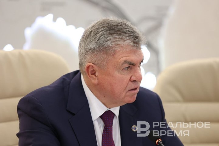 Мэром Набережных Челнов переизбрали Наиля Магдеева Депутаты Горсовета его кандидатуру абсолютным большинством голосов Подпишитесь на Реальное время