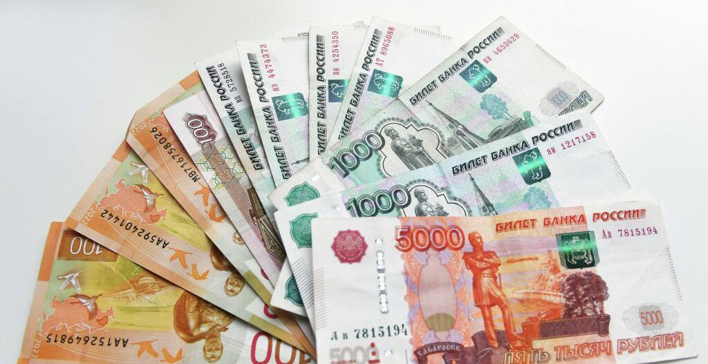 Российские рублёвые купюры вошли в пятёрку самых защищённых в мире По мнению экспертов по уровню защитных элементов рубль входит в топ 5 уступая только швейцарскому франку евро и австралийскому доллару и сопоставим с другими лидерами по защите от подделок Кубанские Новости   Мы в MAX