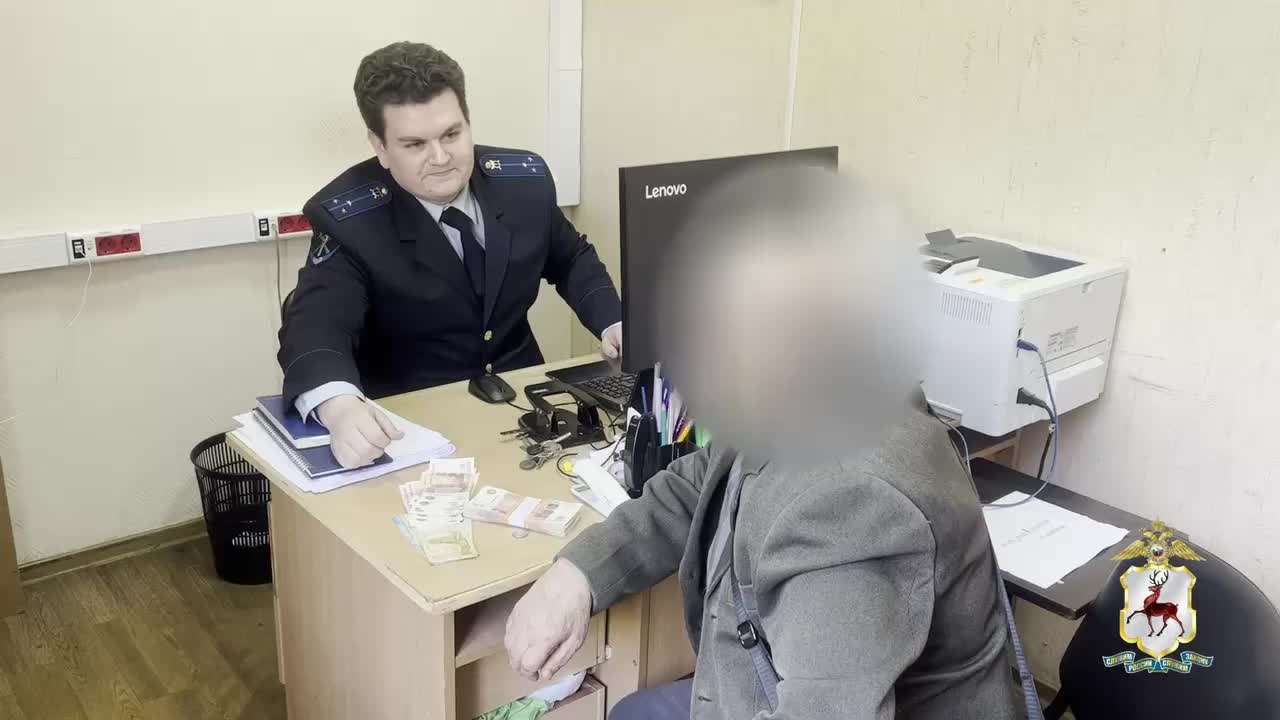 Таксист из Старого Оскола предотвратил мошенничество на 2 миллиона рублей