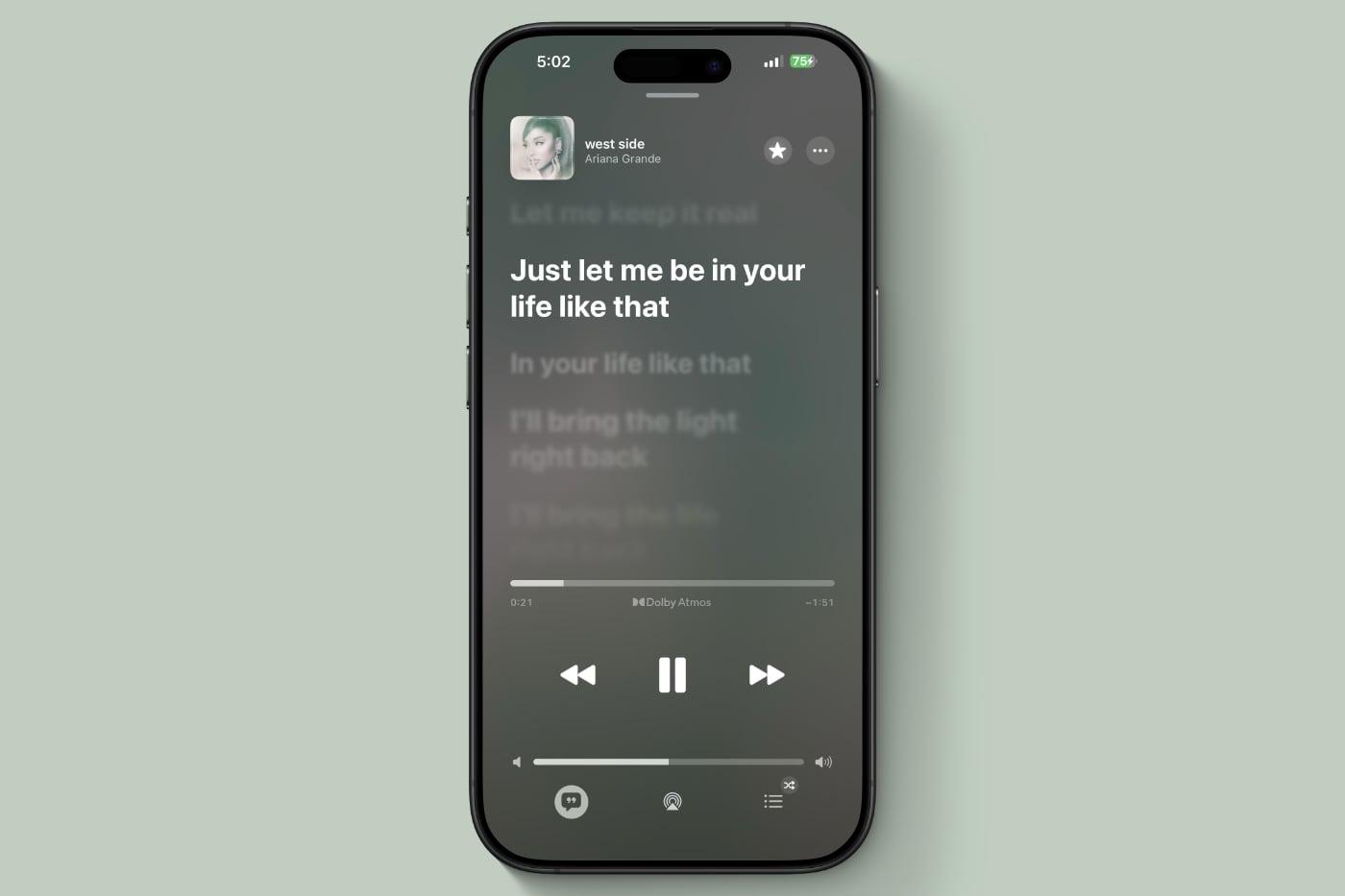 Apple наконец то добавила в Apple Music тексты песен без интернета Но только в iOS 26 2 Тексты показываются если песня загружена на устройстве либо сохранена в кэше www iphones ru 1344357 новости iphonesru