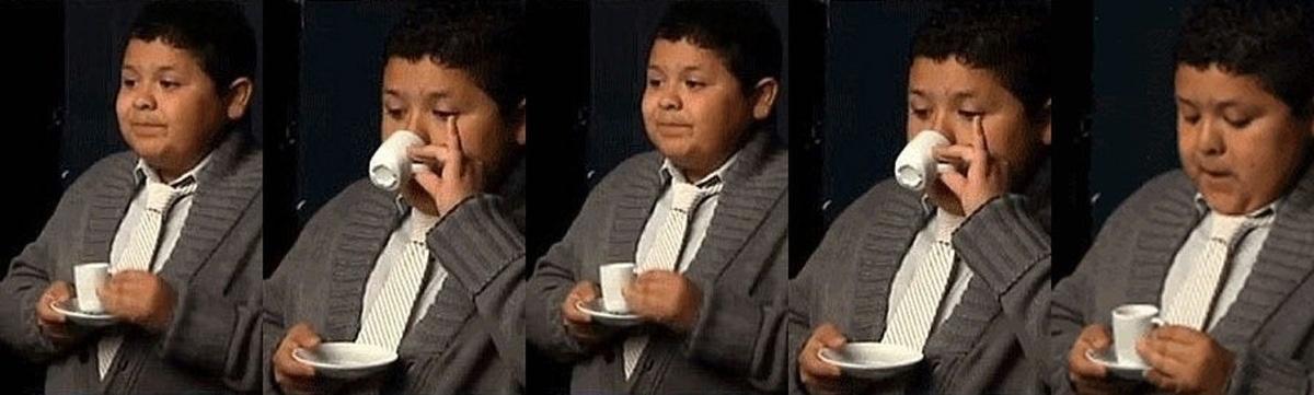 2 чашки кофе 3 чашки чая вода такая ежедневная комбинация может продлить жизнь К такому выводу пришли британские учёные после 13 летнего исследования 180 тысяч человек кофе и чай снижают воспаление и защищают клетки а вода поддерживает почки и замедляет старение