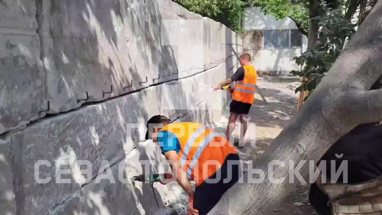 Ремонт подпорных стен на улице Вакуленчука в Севастополе