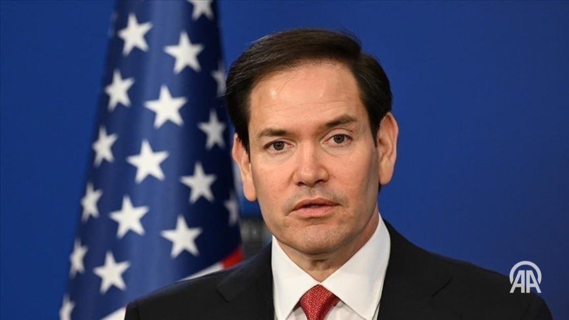 Госсекретарь США Марко Рубио накануне саммита в формате Центральная Азия США C5 1 на уровне глав государств и президентов провел встречу с главами внешнеполитических ведомств Казахстана Кыргызстана Таджикистана Туркменистана и Узбекистана В рамках церемонии открытия организованной в здании Государственного департамента США Рубио встретился с министром иностранных дел Казахстана Ермеком Кошербаевым министром иностранных дел Кыргызстана Джеенбеком Кулубаевым министром иностранных дел Таджикистана Сироджиддином Мухриддином министром иностранных дел Туркменистана Рашидом Мередовым и министром иностранных дел Узбекистана Бахтиёром Саидовым Подробнее на нашем сайте http v aa com tr 3736294 24 7 в сутки с Агентством Анадолу