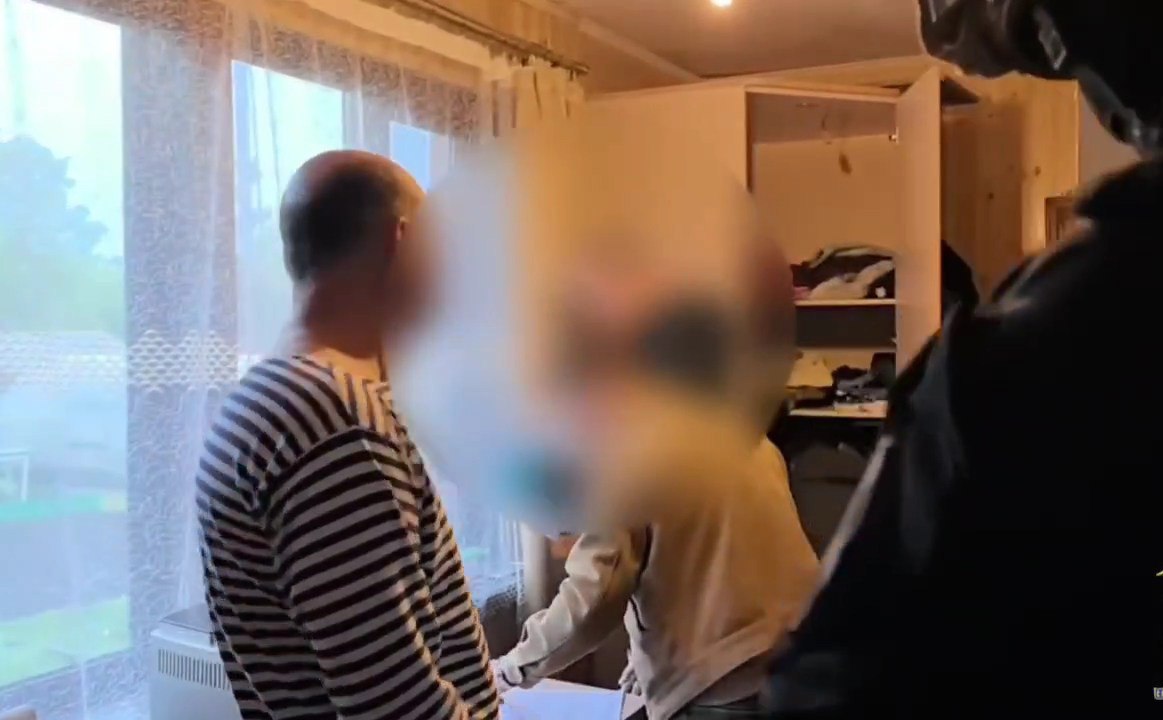 Экс-гендиректора «Заречного» заподозрили еще и в мошенничестве Следствие полагает, что он подделал документы об использовании удобрений Следователи СКР возбудили уголовное дело о мошенничестве в особо крупном размере с субсидиями из краевого бюджета. Подробности по ссылке: