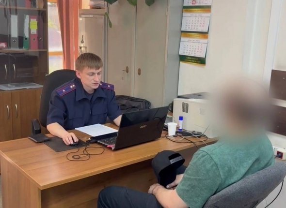 Лидер преступной группы из Черемхова задержан за покушение на убийство Злоумышленники пытались зарезать мужчину и расстреляли машину с людьми в салоне ВИДЕО Читать подробнее на сайте...
