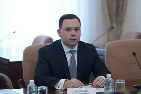 Министр промышленности и торговли Хабаровского края проведет личный прием граждан 19 февраля с 10 00 до 11 00 в администрации Хабаровска по адресу ул Карла Маркса 66 Министру промышленности и торговли Тимуру Саматову можно будет задать вопросы относящиеся к деятельности министерства промышленности и торговли края о принимаемых мерах по сдерживанию потребительских цен в Хабаровском крае об ограничении розничной продажи алкогольной продукции в Хабаровском крае о производимых на территории Хабаровского края товарах промышленного производства и включении местных производителей в каталог промышленной продукции края о предоставлении Фондом развития промышленности Хабаровского края займов на организацию производства гражданской продукции Для записи на прием до 17 00 17 февраля необходимо обращаться в министерство промышленности и торговли Хабаровского края по телефону 4212 30 58 23 в рабочие дни с 9 00 до 13 00 и с 14 00 до 17 00