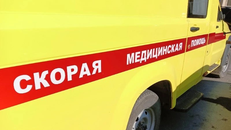 В Южно-Сахалинске ревнивец вонзил сожительнице нож в печень После того как женщине вызвали скорую, мужчина просил соврать медикам, что она сама нанесла себе ранение. Подробнее читайте на сайте. ——— : Прислать нам новость: