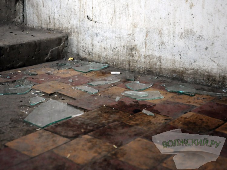 Выплаты и квартиры в Волгоградской области расселяют первые 18 аварийных домов В Волгоградской области начали расселять аварийные дома попавшие в недавно утверждённую программу на 2025 2027 годы Напомним ранее регион получил первый транш в 700 миллионов рублей на расселение части домов Как рассказали Волжский ру в комитет строительства уже проведены аукционы на покупку благоустроенных жилых помещений в Краснооктябрьском Кировском и Красноармейском районах Волгограда а также в Калаче на Дону Подробнее на Волжский ру www volzsky ru index php wx 16 wx2 81932 ВолжскийРу волжский vlz