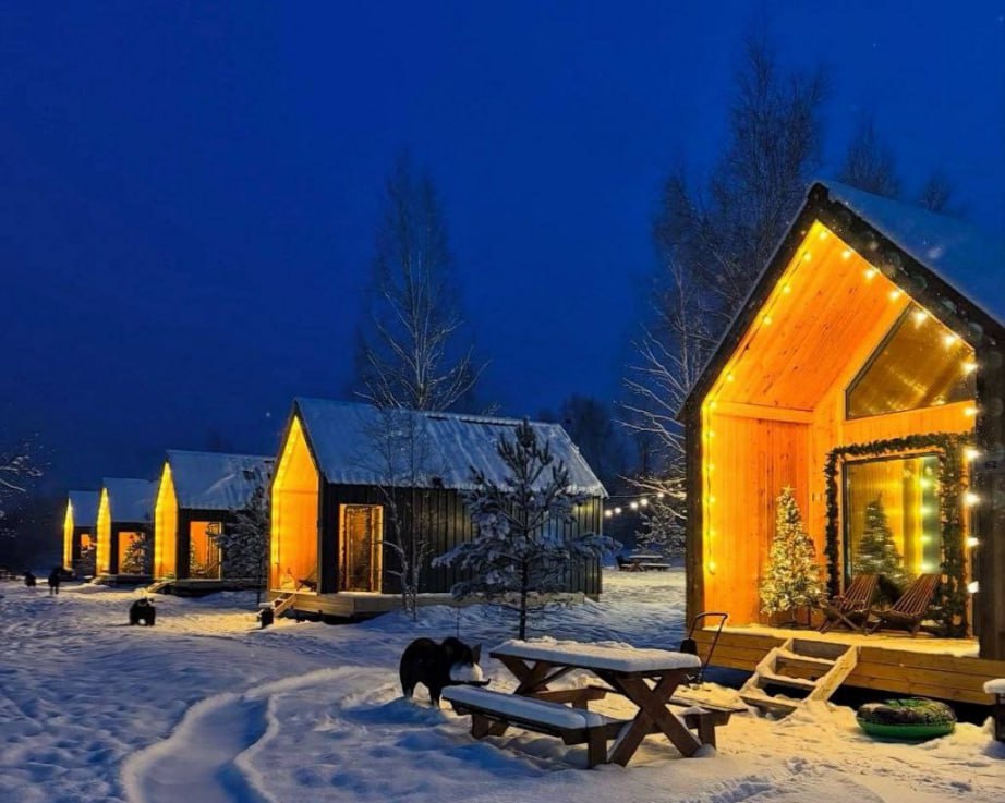 Корифей Хабаров Хабаровский край вложит 65 миллионов в развитие туризма В 2026 году на развитие событийного туризма инфраструктуры и маршрутов в Хабаровском крае направят более 65 миллионов рублей Средства выделены из Единой субсидии в рамках нацпроекта Туризм и гостеприимство По информации краевого минтуризма часть финансирования пойдёт на поддержку ярких событий и фестивалей которые привлекают путешественников и повышают узнаваемость региона Остальные средства направят на поддержку предпринимателей развивающих туристическую инфраструктуру базы отдыха маршруты объекты размещения Получить помощь смогут компании и ИП прошедшие конкурсный отбор Им возместят расходы на ремонт модернизацию и создание комфортных условий для отдыха туристов В 2025 году на развитие подробнее на канале Корифей Хабаров