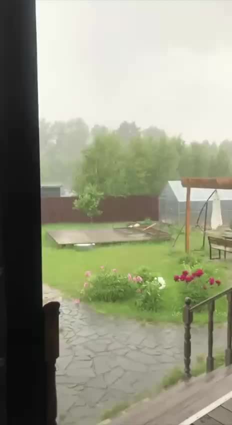 Дождь начался в Ступино