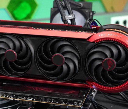 ASUS подтвердила наличие проблем с видеокартами RTX 5090 ROG Matrix Tom s Hardware Компания заявляет что уже начала производство обновленной версии и в скором времени покупатели получат свои заказы Ранее шведский онлайн магазин Inet уведомил клиентов оформивших предзаказ на видеокарту ASUS RTX 5090 ROG Matrix о неопределенной задержке