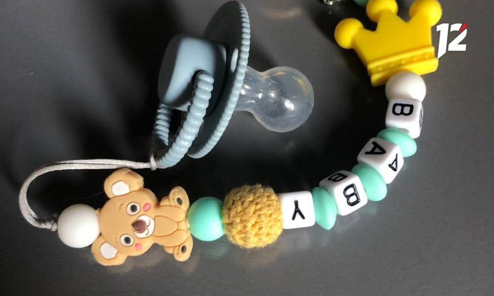 Если вас некому забрать из роддома омички предлагают помощь матерям с новорожденными Новая волна поддержки женщин появилась в социальных сетях совсем недавно Постепенно к этой инициативе присоединились девушки из разных уголков страны и вот она добралась до Омска Милые женщины если вас некому забрать из роддома напишите мне не стесняйтесь я привезу вам горячей свежей еды и отвезу вас с малышом домой написала Айжан Азенова в соцсетях В комментариях к ее публикации несколько других девушек также выразили готовность поддержать одиноких мам людям с большим сердцем   Подписывайтесь на 12 канал в МАХ