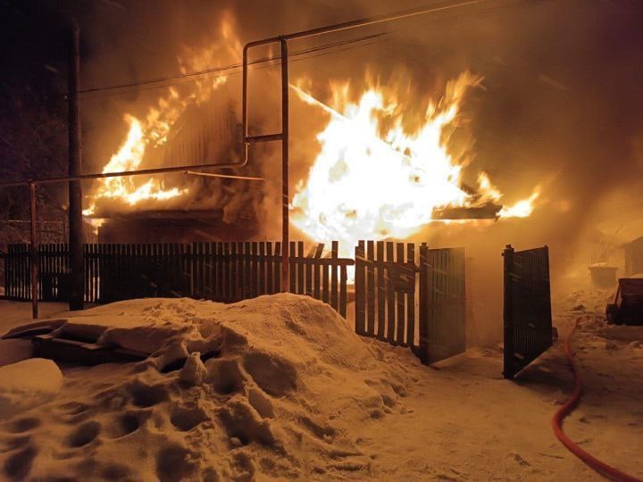 Пожарный извещатель спас жизнь пенсионерке в Татарстане  Верхнеуслонская МЧС напомнила о важности установки пожарных извещателей.  Подробнее: