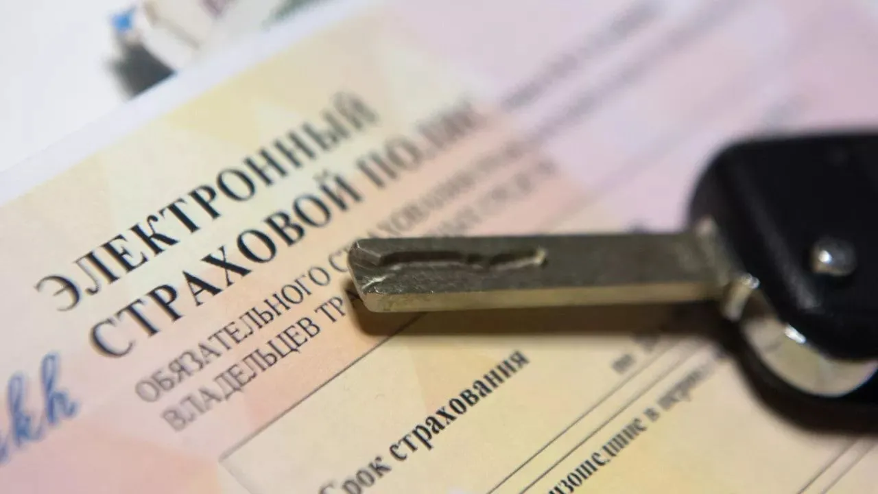 Подставные ДТП на дорогих китайских авто в МВД Дагестана рассказали о популярном виде мошенничества со страховкой машин По словам правоохранителей злоумышленники приобретают дорогие китайские автомобили фиктивно в документах завышают его стоимость машину страхуют а после происходит подстроенное ДТП В результате страховая компания обязана выплатить полную стоимость машины При этом мошенники в дальнейшем восстанавливают и перепродают автомобиль после ДТП Не теряют актуальности и так называемые инсценировки ДТП в отношении страховых компаний при которых инсценируется кража автомобиля страховая выплачивает компенсацию однако на самом деле машину просто вывозят за границу РИА Дагестан в МАХ