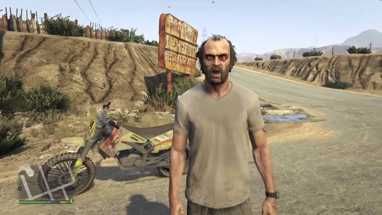 Rockstar взломали Хакеры вымогают деньги у разработчиков GTA 6 Группа взломщиков ShinyHunters объявила о том что им удалось получить данные принадлежащие Rockstar Об этом сообщают TheGamer Insider Gaming и другие профильные издания По словам хакеров получить доступ к облачному хранилищу компании в сервисе Snowflake удалось через уязвимость в Anodot SaaS инструменте мониторинга облачных расходов В список потенциально утекших данных могут входить финансовые отчеты Rockstar аналитика по данным игроков и различные документы и контракты Хакеры требуют у Rockstar выкуп который должен прийти до 14 апреля иначе данные будут выложены в открытый доступ Сделайте правильный выбор не попадайте в следующие заголовки новостей пригрозили злоумышленники На момент написания новости официальных комментариев от Rockstar не поступало Кинопоиск Игры