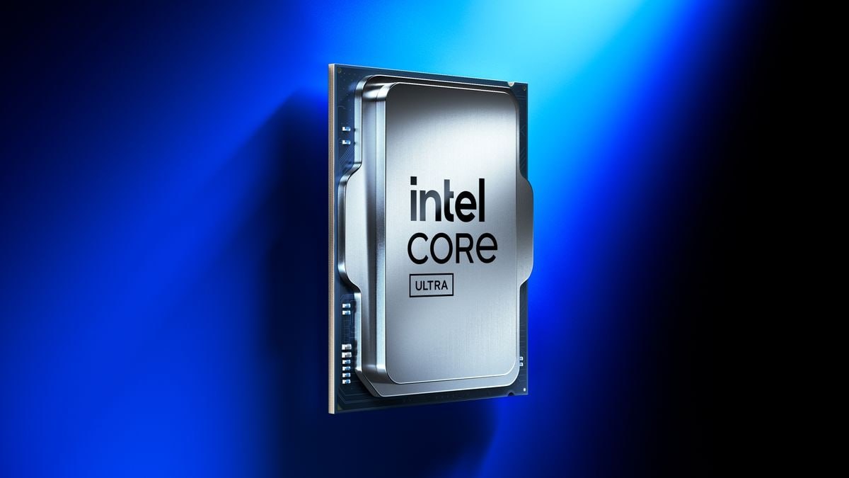 Очередной рефреш Intel готовит релиз процессоров Arrow Lake Refresh во второй половине 2025 года. Новинки получат немного повышенные частоты, а также нейропроцессор четвёртого поколения NPU4 с производительностью не менее 40 TOPS — это позволит соответствовать требованиям Microsoft для систем Copilot+ PC. Ключевым новшеством может стать поддержка технологии Intel Performance Optimizations IPO , которая сейчас применяется только в готовых геймерских ПК на китайском рынке. Она позволяет автоматически настраивать частоты ядер, энергопотребление и тайминги оперативной памяти, выходя за пределы стандартных профилей. Сокет LGA 1851 сохранится, что обеспечит совместимость с текущими платформами. Процессоры Nova Lake-S запланированы на вторую половину 2026 года. Они перейдут на новый разъём LGA 1954 и предложат до 52 ядер разных типов: P, E и LPE, обеспечивая следующий скачок в производительности. #новости