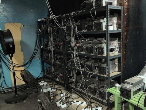 Майнинговые фермы обнаружили на калужском предприятии В Калуге возбудили уголовное дело по факту организации майнинговых ферм на одном из предприятий Оборудование для выработки криптовалюты изъято http gtrk kaluga ru news proisshestviya news 58231