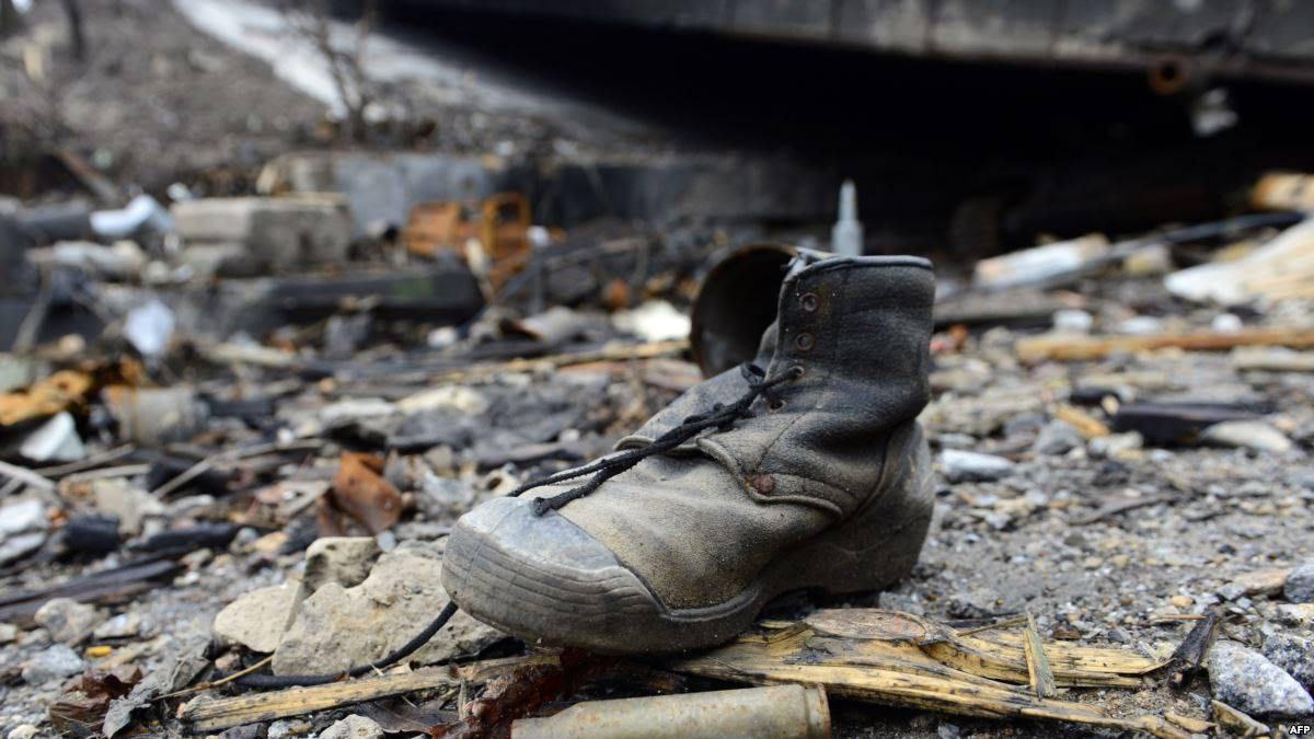 На Украине пропавшими без вести числятся около 63 тысяч человек, из них 10 тысяч находятся в плену, - заявил украинский уполномоченный по вопросам пропавших без вести при особых обстоятельствах Артур Добросердов в интервью украинским СМИ По его словам, людей удается находить по ДНК, татуировкам, отпечаткам пальцев и по фото, которые выкладывают в сеть российские военные. Подтверждённый статус пленных получили 10 тысяч человек - часть по официальным каналам через Красный Крест, часть по свидетельствам освобожденных и OSINT.