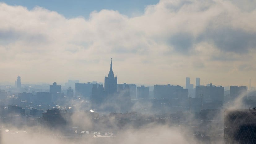 ‍  Радиационный туман наблюдается в Москве в четверг, видимость в Шереметьево ухудшилась до 500 метров, сообщил ведущий специалист центра погоды "Фобос" Евгений Тишковец.  ПОДПИСАТЬСЯ   Jkinvest_news