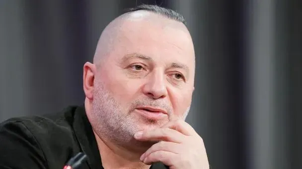 7 мая в Екатеринбурге установят памятную доску в честь рок группы Агата Кристи Она появится на территории Института радиоэлектроники и информационных технологий Уральского федерального университета Юлия Морозова ТАСС