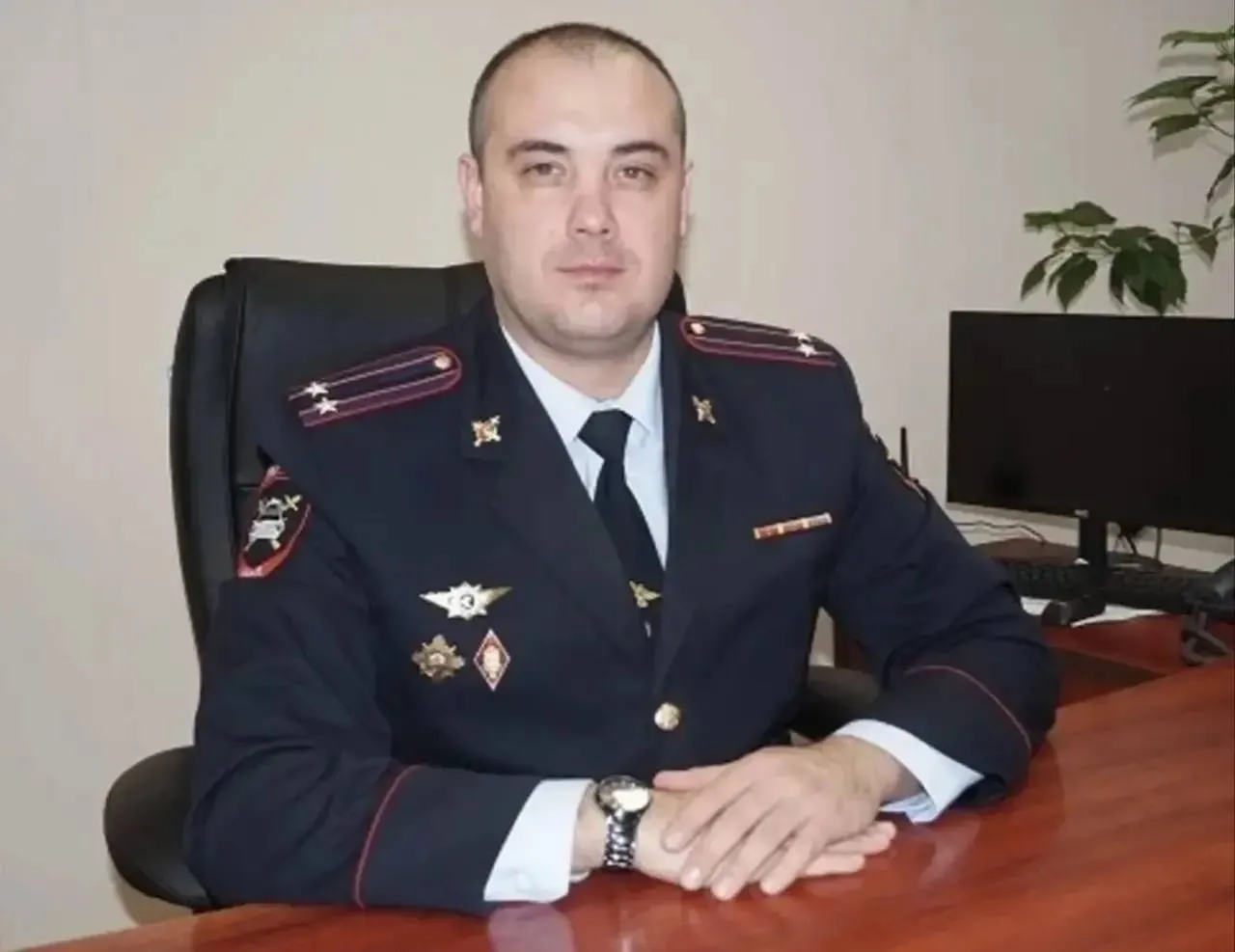 В Челябинске умер экс начальник ГАИ города Алексей Горшков Как сообщает пресс служба областного ГАИ Горшков скончался после продолжительной болезни Ему было 44 года Горшков нес службу в органах МВД с 1998 по 2022 годы Ушел в отставку с поста начальника ГАИ Челябинска в связи с выходом на пенсию в апреле 2022 года Подписывайтесь на нас в MAX