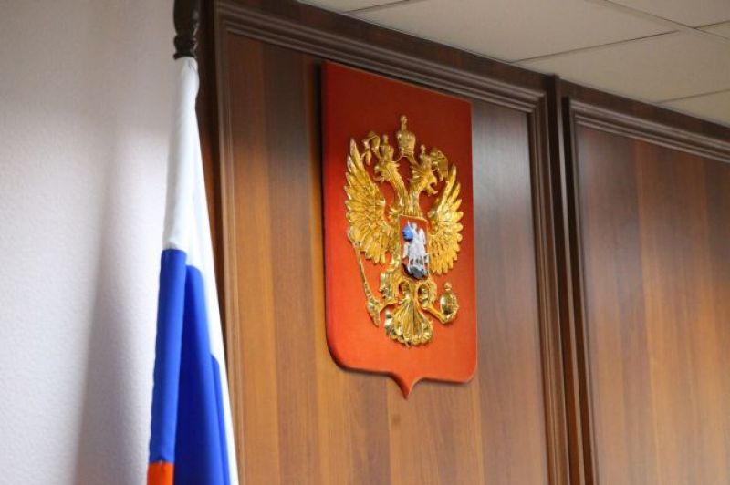 Экс-сотрудница воронежского управления Росреестра ответит в суде за получение взятки в 550 тысяч рублей Как установило следствие, в сентябре и октябре 2024 года обвиняемая, находясь в Ленинском районе Воронежа, получила через посредников 550 тысяч рублей от представителя коммерческой организации. За эти деньги женщина, пользуясь служебным положением, поставила два объекта недвижимости на государственный кадастровый учет, а также зарегистрировала право собственности. ↗ Прислать новость Подписаться