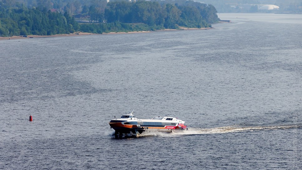 Судно на подводных крыльях Метеор 120Р 31 августа и 6 сентября выполнит рейсы по маршруту Ярославль Тверь Об этом сообщили в компании Водолет Перед этим 30 августа и 5 сентября Метеор прибудет из Нижнего Новгорода в Ярославль с остановками в Чкаловске Юрьевце Кинешме и Костроме В пути из Ярославля в Тверь остановки в Рыбинске Угличе Калязине и Дубне Время в пути с 6 40 до 17 50 Стоимость билета 2 6 тыс руб Фото Водолет Еще больше новостей в Telegram канале Ъ Ярославль