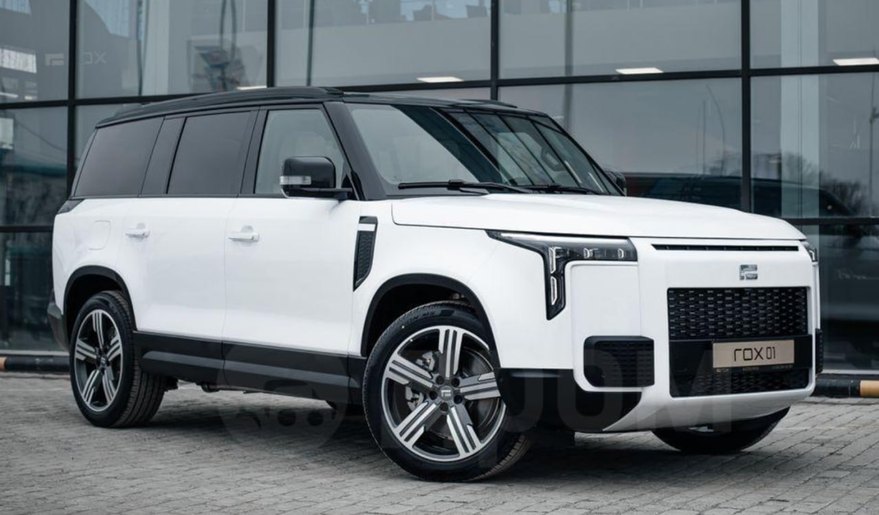 Полноразмерные внедорожники Rox 01 и Rox Adamas в спецификации для РФ будут собирать на Автоторе Соответствующее соглашение заключено между Автотором и Rox Motor на первом этапе предполагается развернуть отверточную сборку автомобилей Rox в дальнейшем после анализа спроса примут решение о возможности перехода на полный цикл со сваркой и окраской кузовов