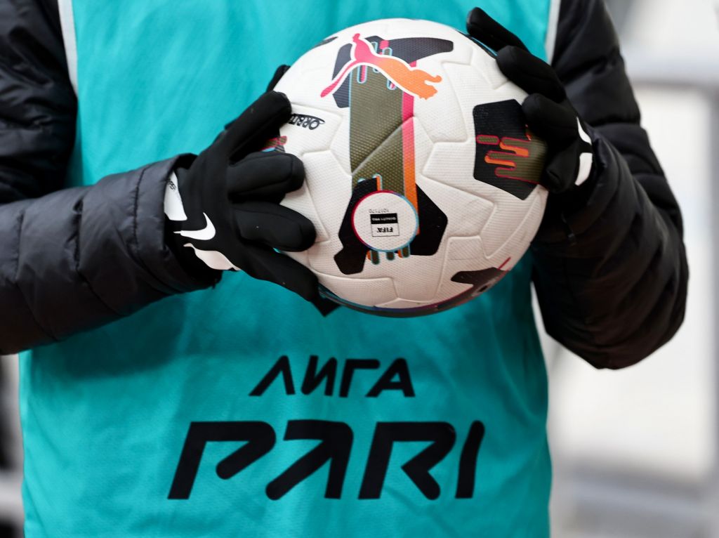 Футбольный клуб Челябинск выбыл из Кубка России уступив КАМАЗу в серии пенальти   gubernia74 ru articles society 1136581 Футбольный клуб Челябинск завершил свое участие в розыгрыше Кубка России проиграв КАМАЗу из Набережных Челнов в драматичной серии послематчевых пенальти Основное время матча прошедшего в Челябинске 28 октября завершилось ничьей 0 0   t me chgub