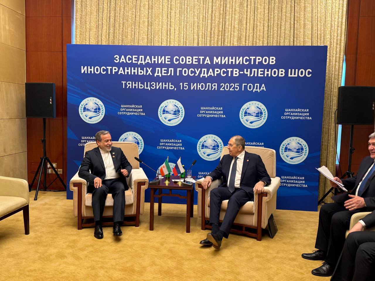 Лавров встретился с главой МИД Ирана Аббасом Аракчи — Захарова