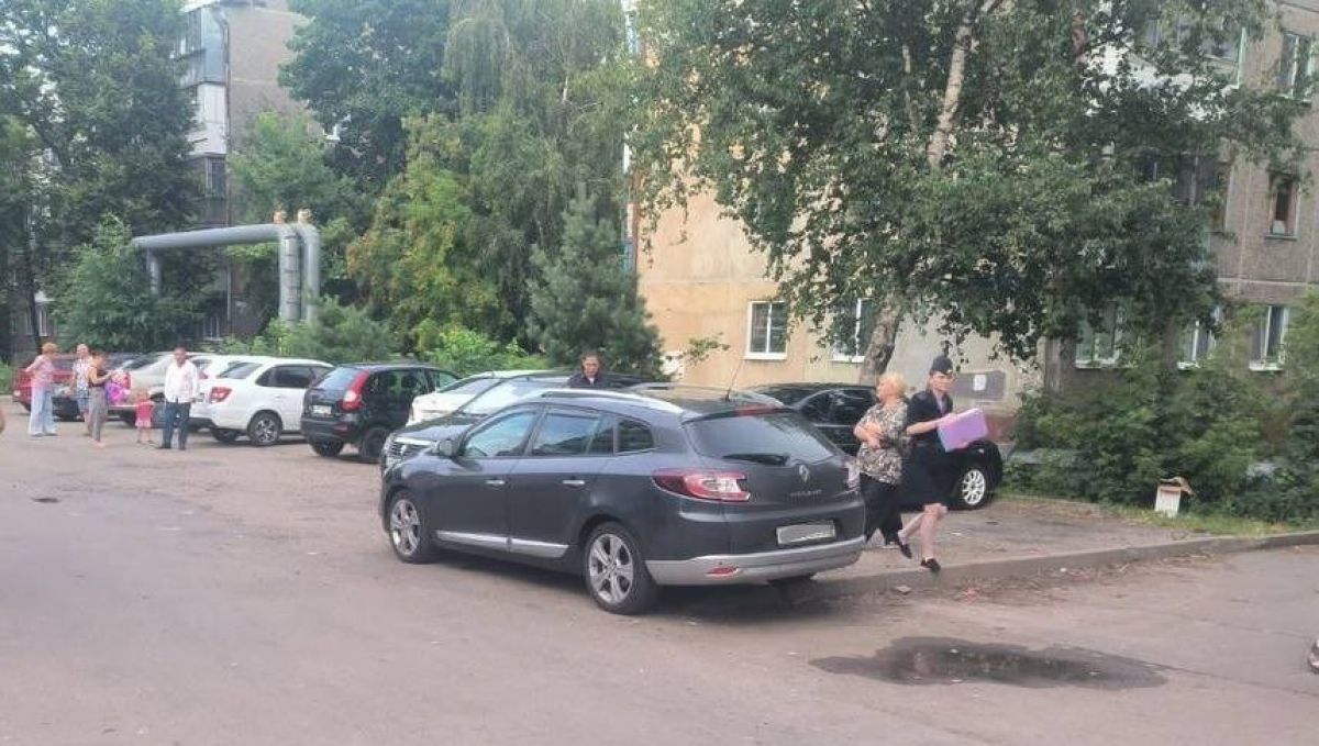 В Орле на Металлургов водитель сбил двухлетнего ребенка 60-летний водитель автомобиля «Рено Мегал» сбил маленького ребенка. Как сообщили в Госавтоинспекции, это случилось накануне в Северном районе Орла. ↗ Прислать новость Подписаться