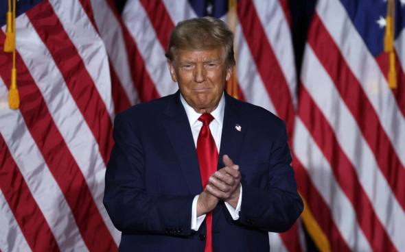 Индекс Мосбиржи резко вырос после заявлений Трампа о переговорах Президент США допустил свою поездку в Стамбул 15 мая, где в этот день могут состояться переговоры между Россией и Украиной Подробнее на РБК: