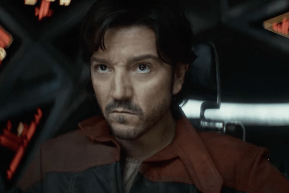 Гильдия сценаристов США объявила номинантов этого года Основные категории Лучший оригинальный сценарий Черный чемодан двойная игра Я бы тебя пнула если бы могла Марти Великолепный Грешники Орудия Лучший адаптированный сценарий Бугония Франкенштейн Гамнет Битва за битвой Сны поездов Лучший сценарий драматического сериала Андор Питт Одна из многих Разделение Белый лотос Лучший сценарий комедийного сериала Начальная школа Эбботт Мебельная компания Хитрости Репетиция Киностудия Лучший сценарий мини сериала Монстр внутри меня Черный кролик Сирены Смерть от молнии Умираю как хочу секса Призы раздадут 8 марта Болеем за Андор Сны поездов и Марти Великолепного meownauts