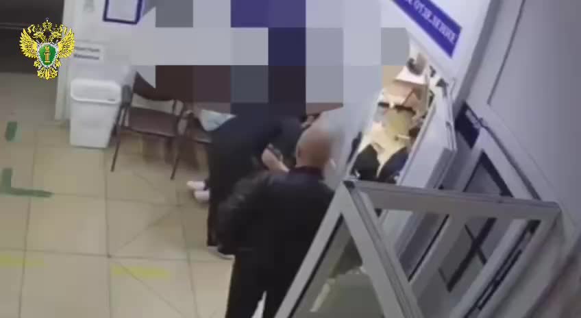 В Артёме возбуждено уголовное дело о хулиганстве с угрозой оружия в больнице