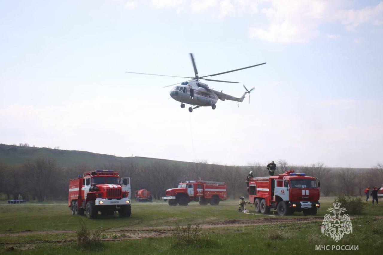 Желтый уровень пожароопасности объявили почти по всей Ростовской области Четвёртый класс пожароопасности объявлен в большинстве районов региона. Дончанам в этот период нужно быть осторожнее с огнём: не разводить костры на природе, не выжигать мусор, сухую траву и камыш. Работа Авто Глэмпинг Медицина