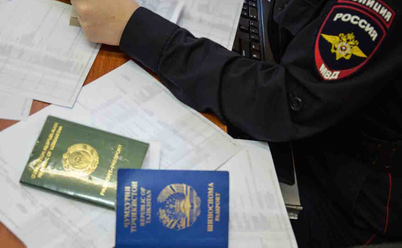 Ещё одну резиновую квартиру выявили в Петропавловске В ней числилось больше двух десятков человек На Камчатке полицейские раскрыли факт фиктивной постановки иностранцев на миграционный учёт Резиновая квартира находилась на улице Звёздной в краевом центре В ней было прописано 23 человека все граждане Республики Узбекистан передаёт ИА Камчатское время Подробности по ссылке   kamtime ru article 6ba23a4f 9a05 4d6c b62b a944b393927a Предложка MAX