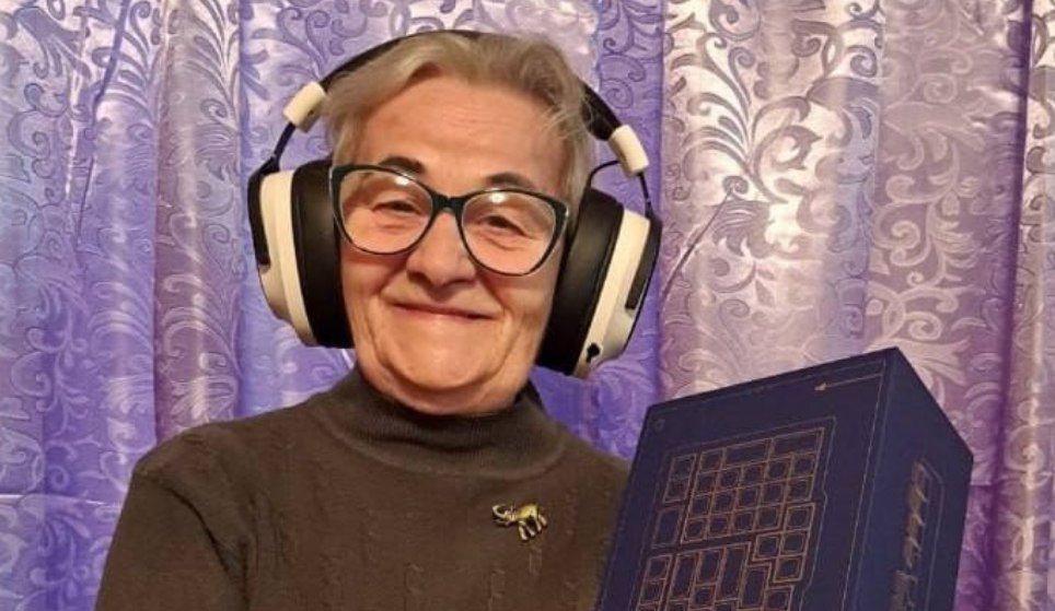 76-летняя стримерша Бабушка Ольга продала свои скины из CS 2, чтобы помочь погасить кредиты семьи Виртуальные скины Counter-Strike 2 представляют существенную ценность.