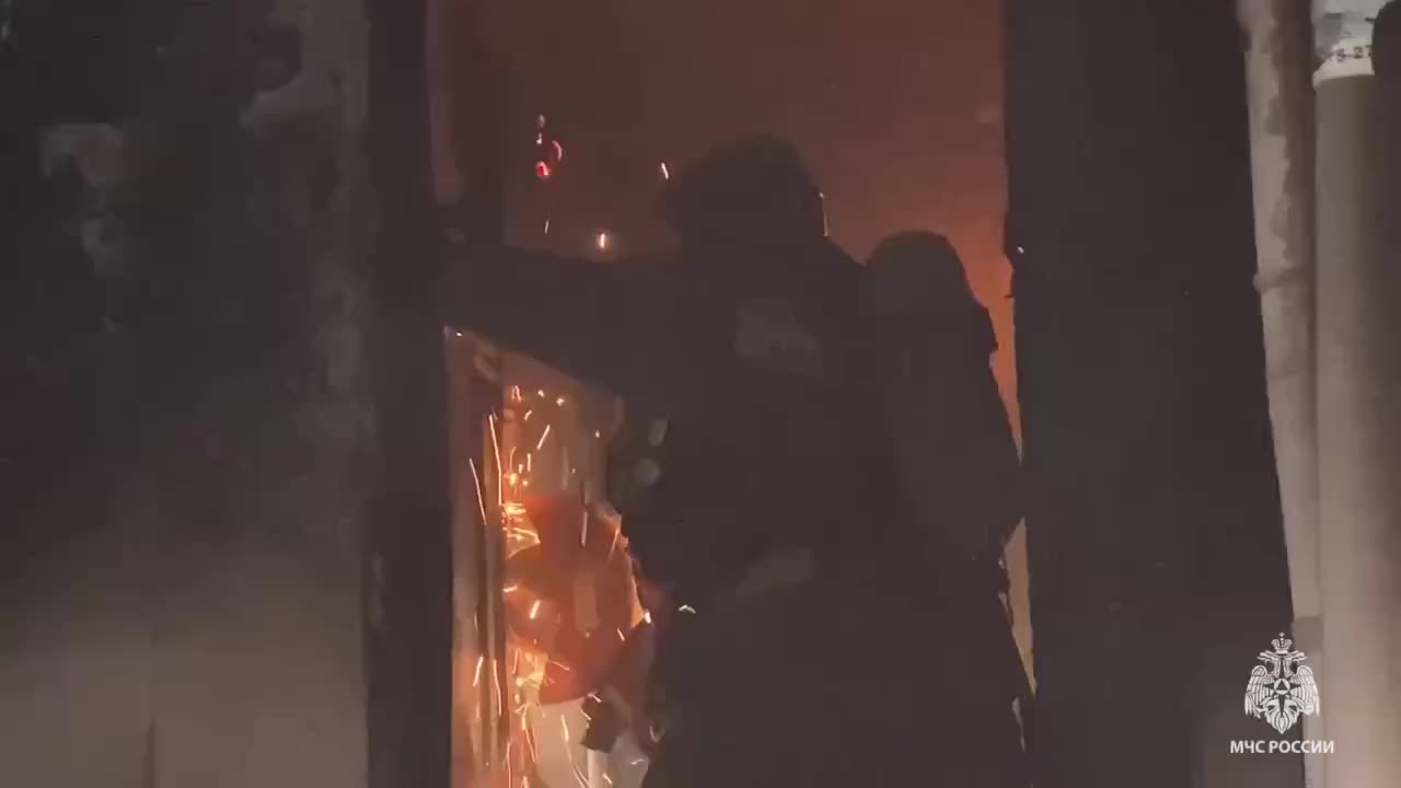 Пожар в многоэтажке на улице Четаева в Казани локализован без пострадавших
